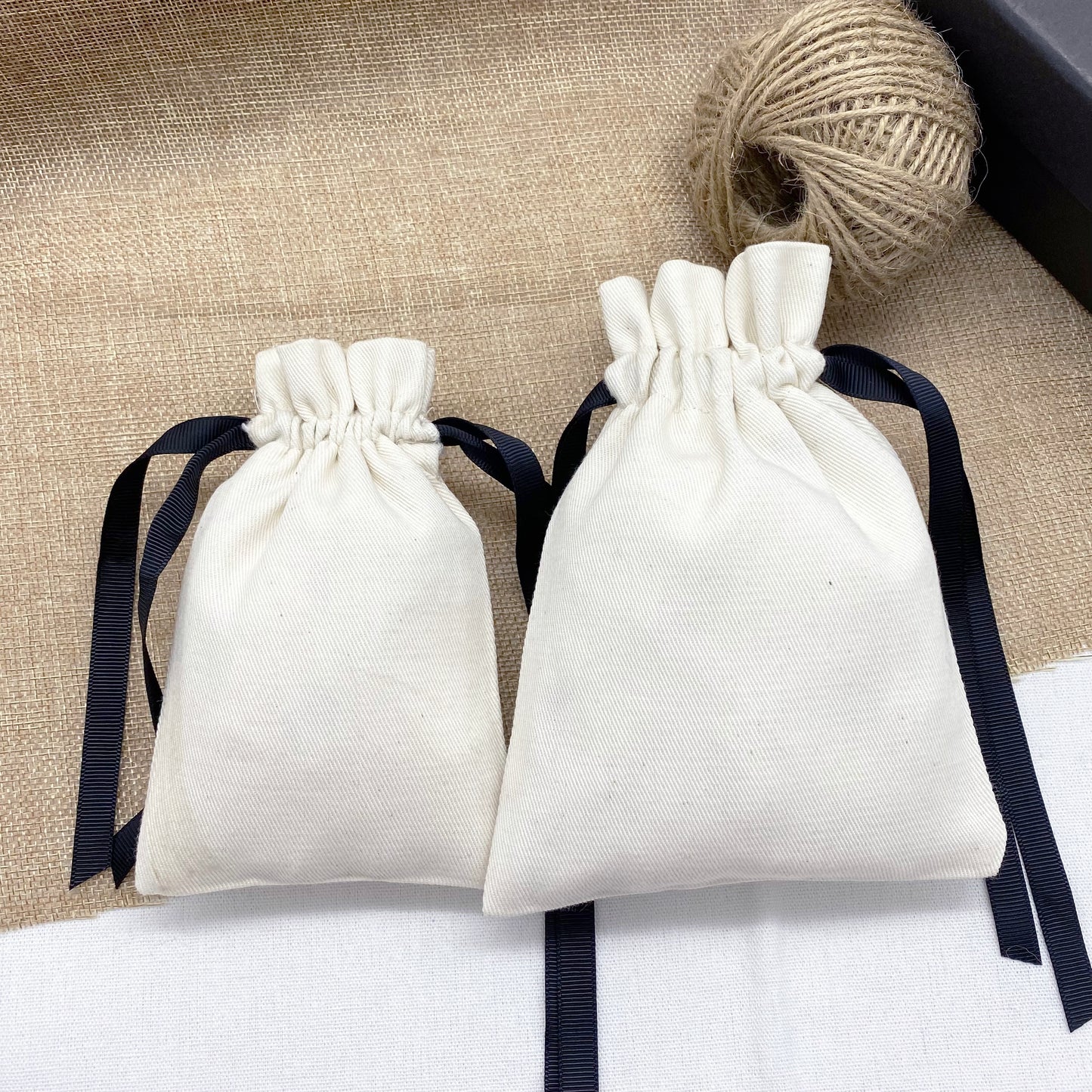 Small cotton canvas bags for jewelry, wedding and party gifts bag for guests