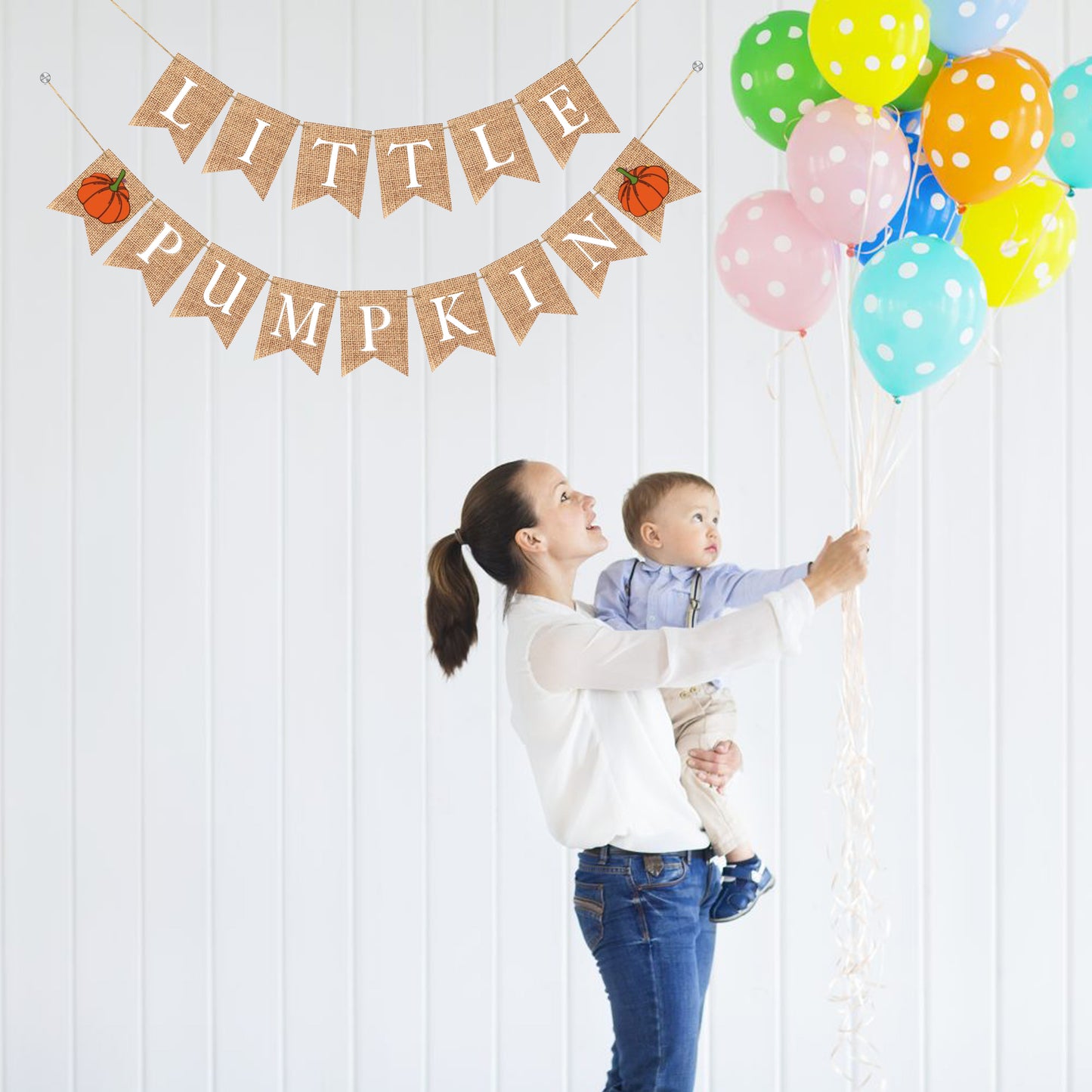 LITTLE PUMPKIN BANNER WITH ORANGE PUMPKIN FLAGS