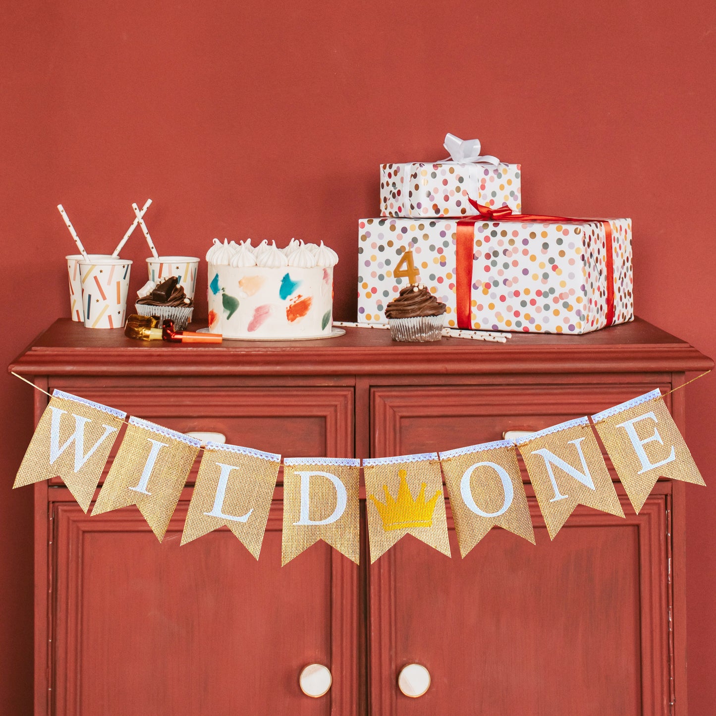 WILD ONE WITH GOLD GLITTER CROWN | 1st FIRST BIRTHDAY BOY GIRL DECORATION BUNTING