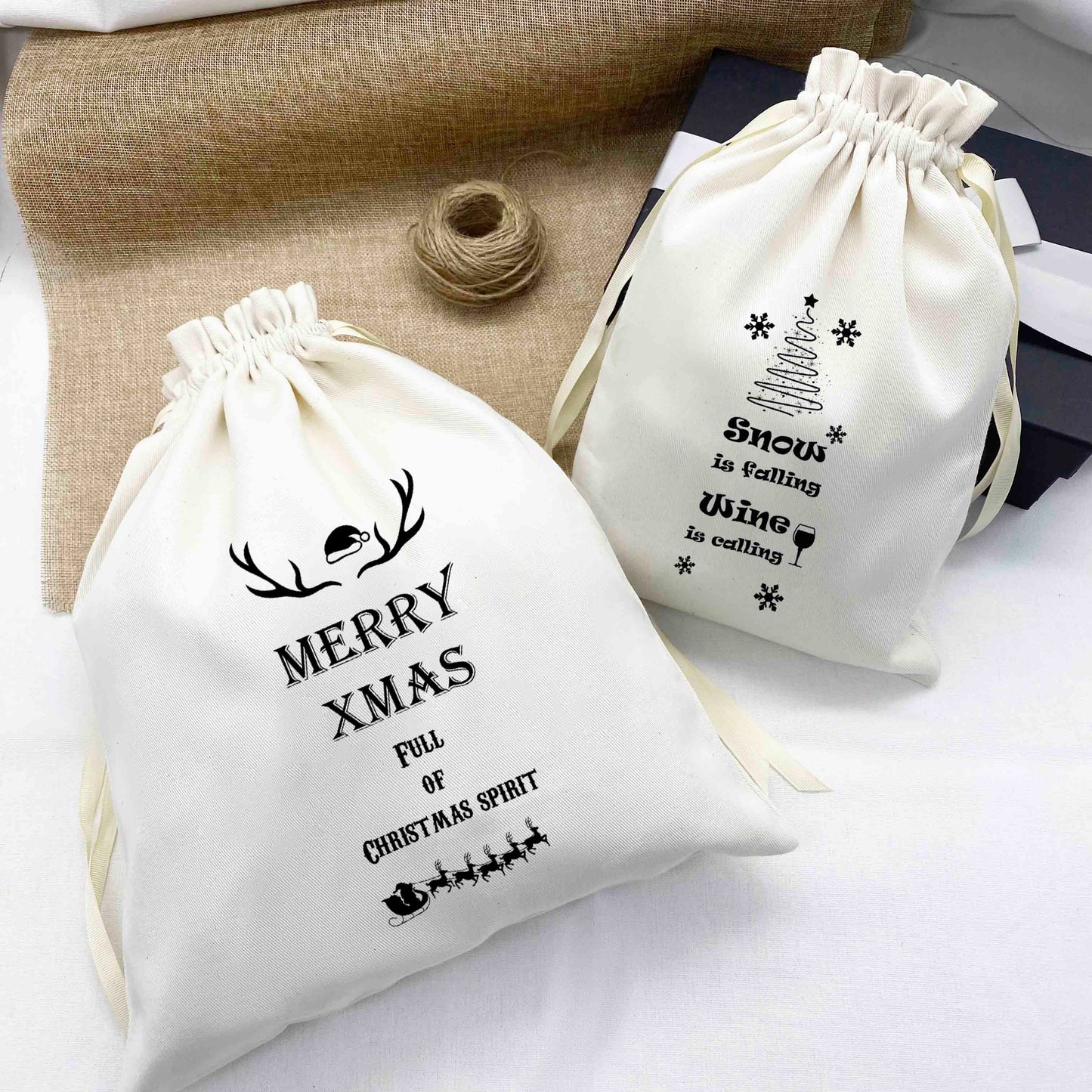 Set of 6 Christmas (6x8inches) goodie bags for your Christmas party, Christmas bags, Gift bags