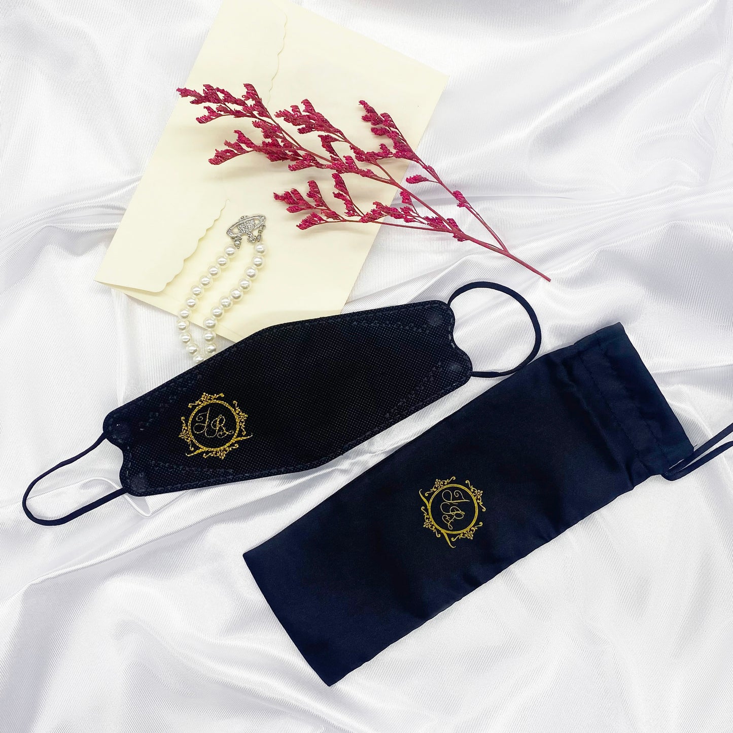 Disposable Mask for Wedding Party with Luxury satin pouch